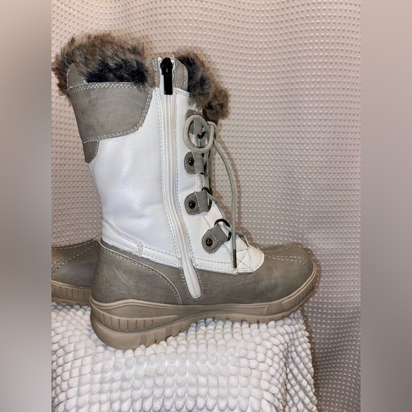 Woman Sölher winter boots white-beige faux fur side zipper lace-up size 7.5 (38) - Picture 4 of 16